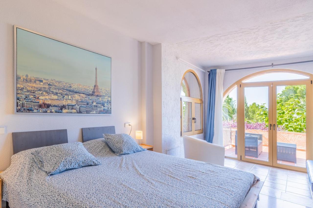 Simplicity Luxury Apartment Альтеа Экстерьер фото